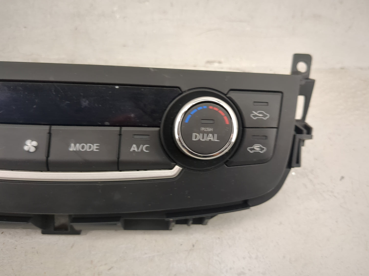 2016-2018 Nissan Altima Climate Control Module Temperature AC/Heater Replacement P/N:27500 9HS0A Fits Fits 2016 2017 2018 OE