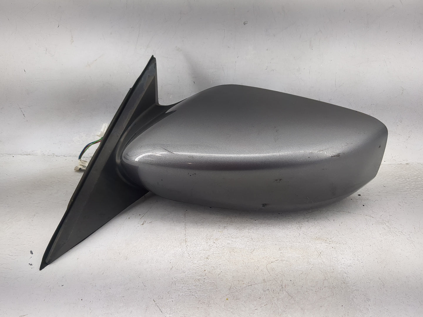 2013-2018 Nissan Altima Driver Side View Mirror - Left Door Mirror OEM Used - Oemusedautoparts1.com