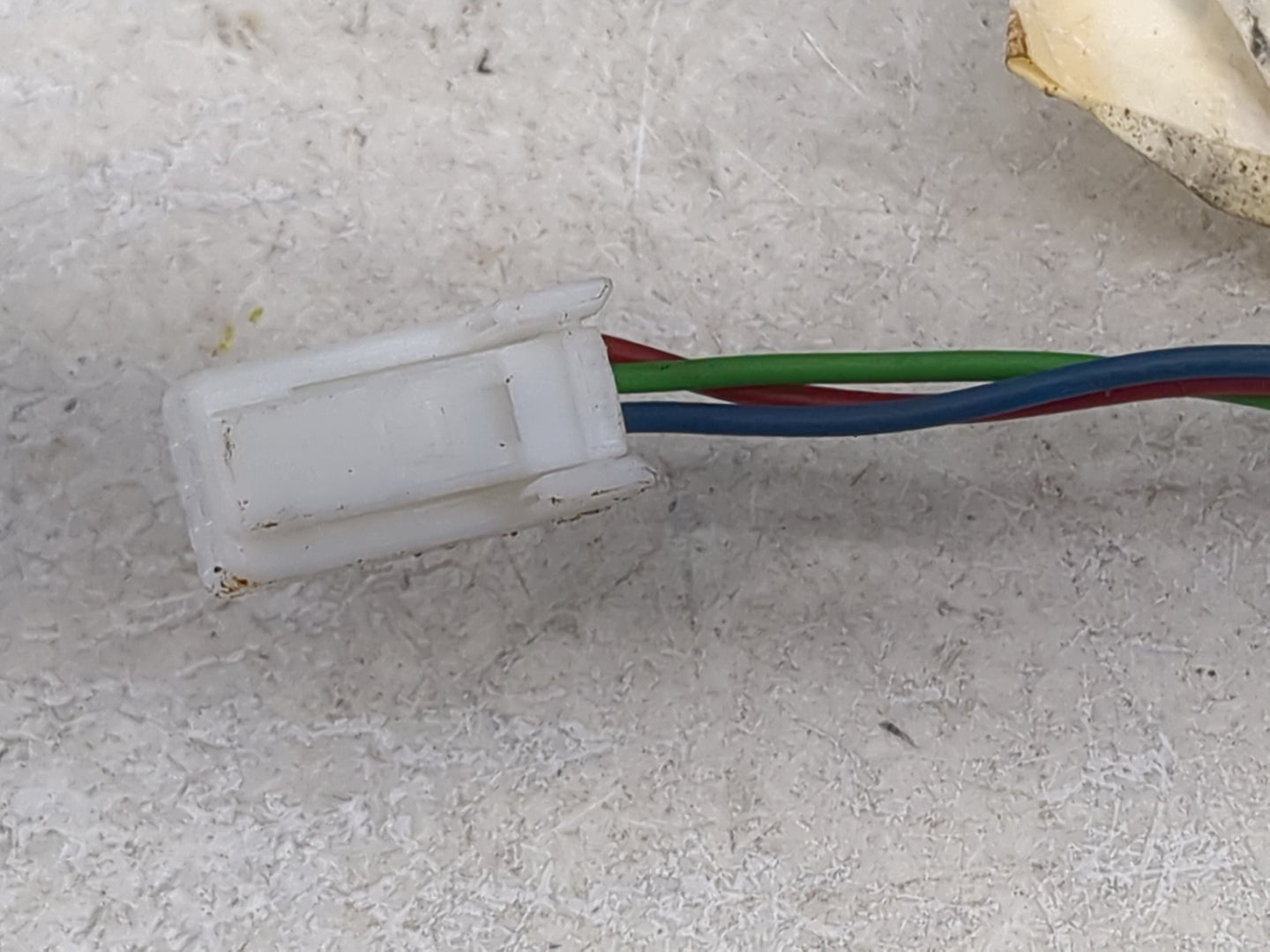 2013-2018 Nissan Altima Driver Side View Mirror - Left Door Mirror OEM Used - Oemusedautoparts1.com