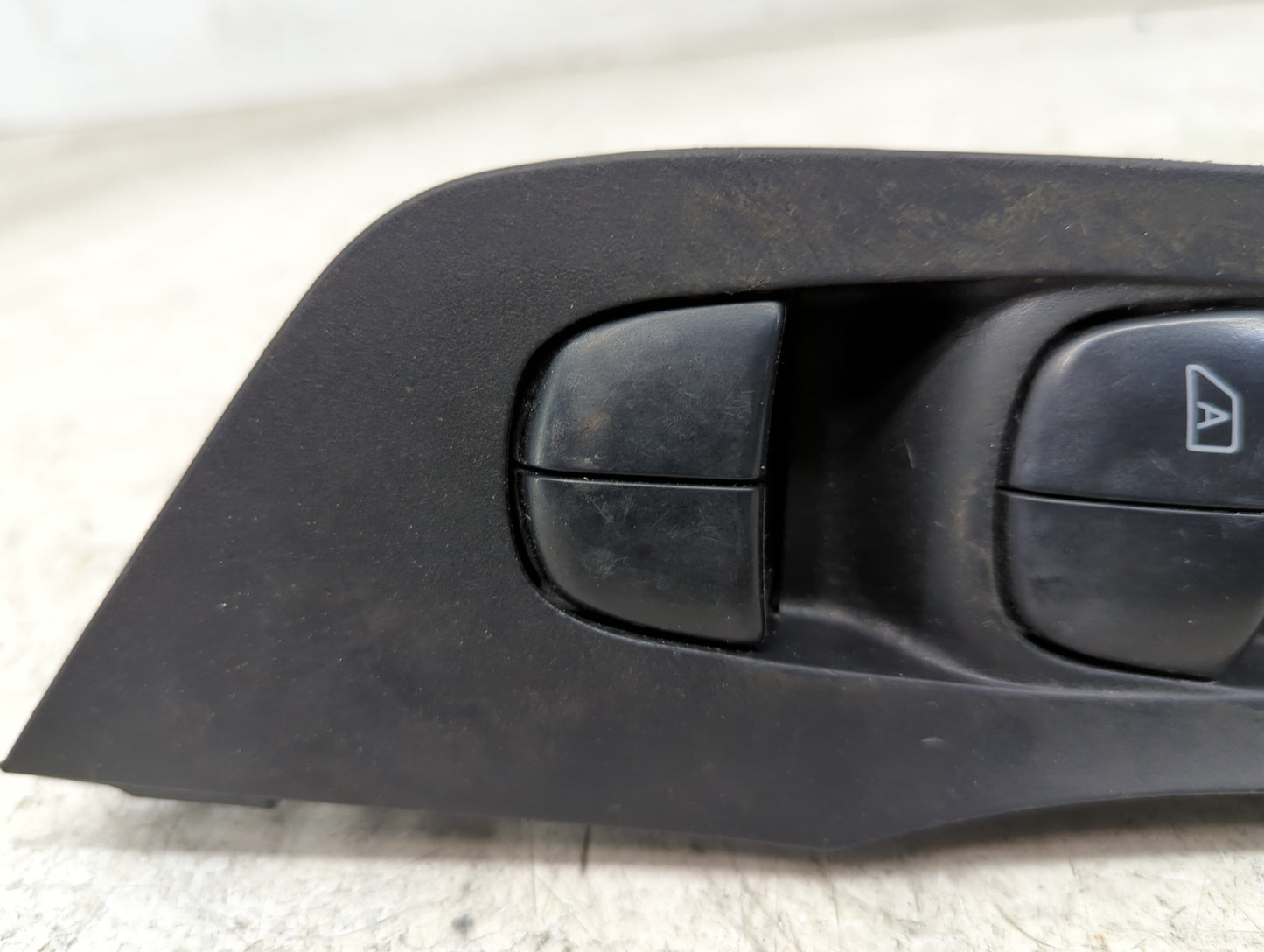 2013-2018 Nissan Altima Passenger Right Power Window Switch 25401 3ta5a 1493082 - Oemusedautoparts1.com