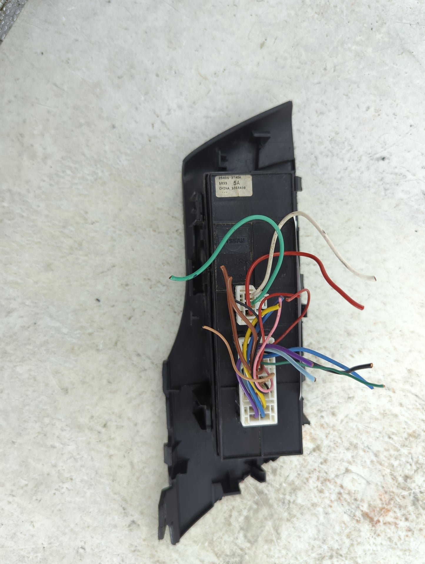 2013-2018 Nissan Altima Passenger Right Power Window Switch 25401 3ta5a 1493765 - Oemusedautoparts1.com