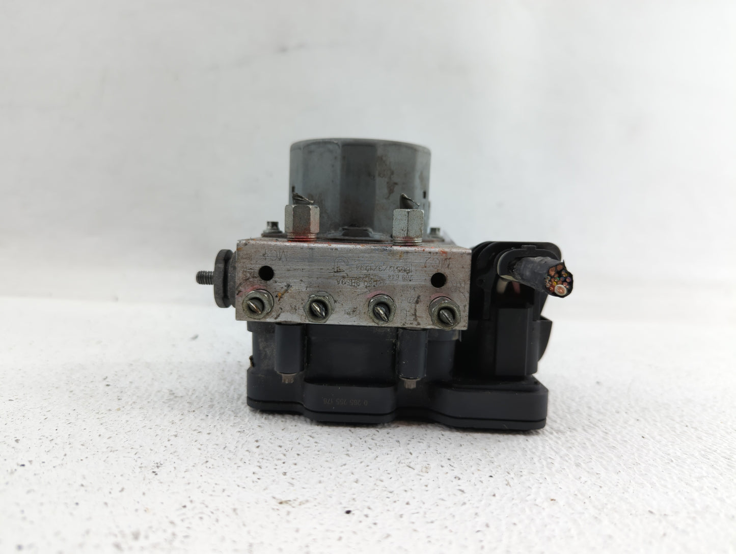 2017-2018 Nissan Altima ABS Pump Control Module Replacement P/N:47660 9HU0A 47660 9HS0A Fits Fits 2017 2018 OEM Used Auto Pa