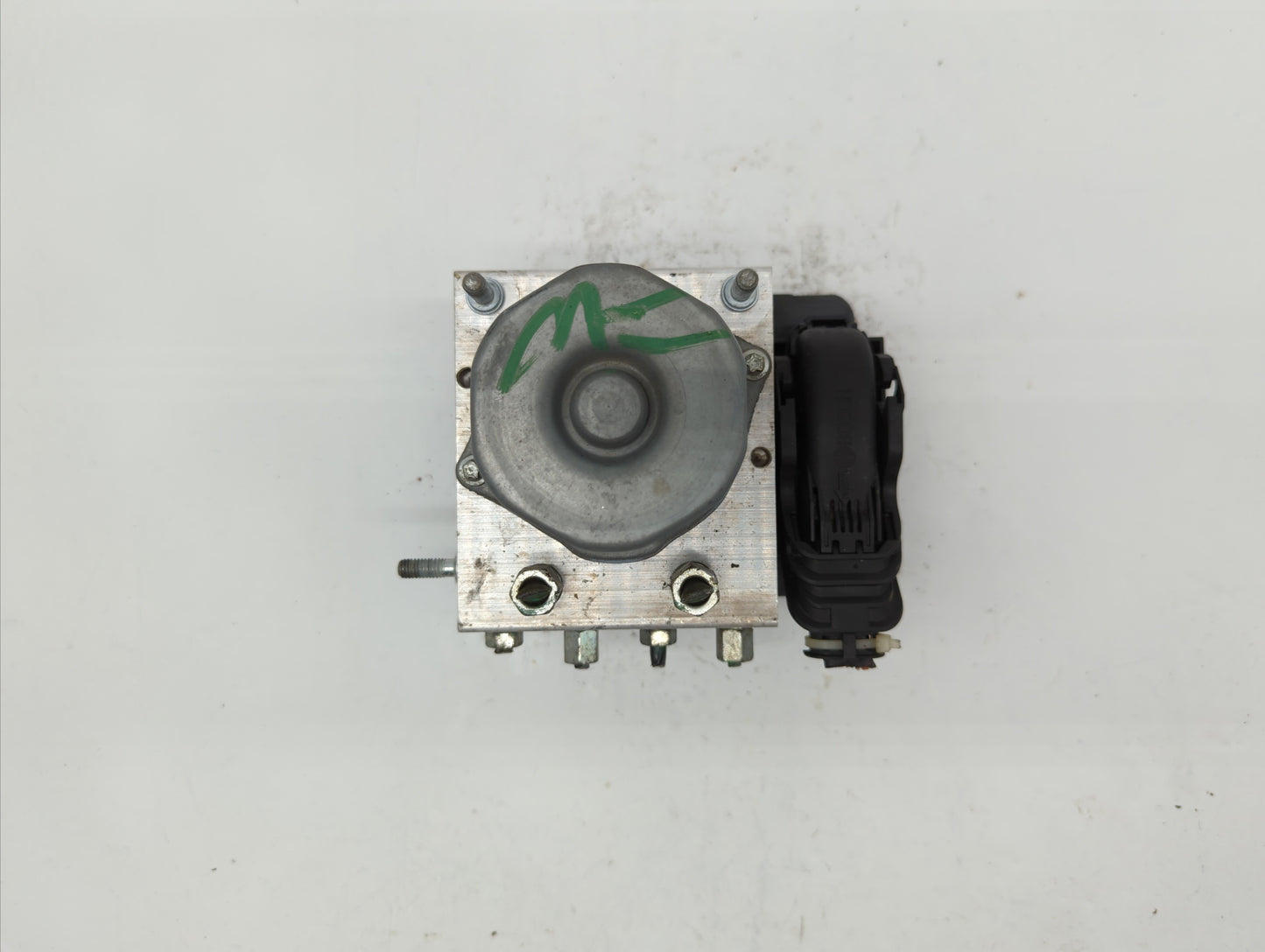 2017-2018 Nissan Altima ABS Pump Control Module Replacement P/N:47660 9HU0A 47660 9HS0A Fits Fits 2017 2018 OEM Used Auto Pa