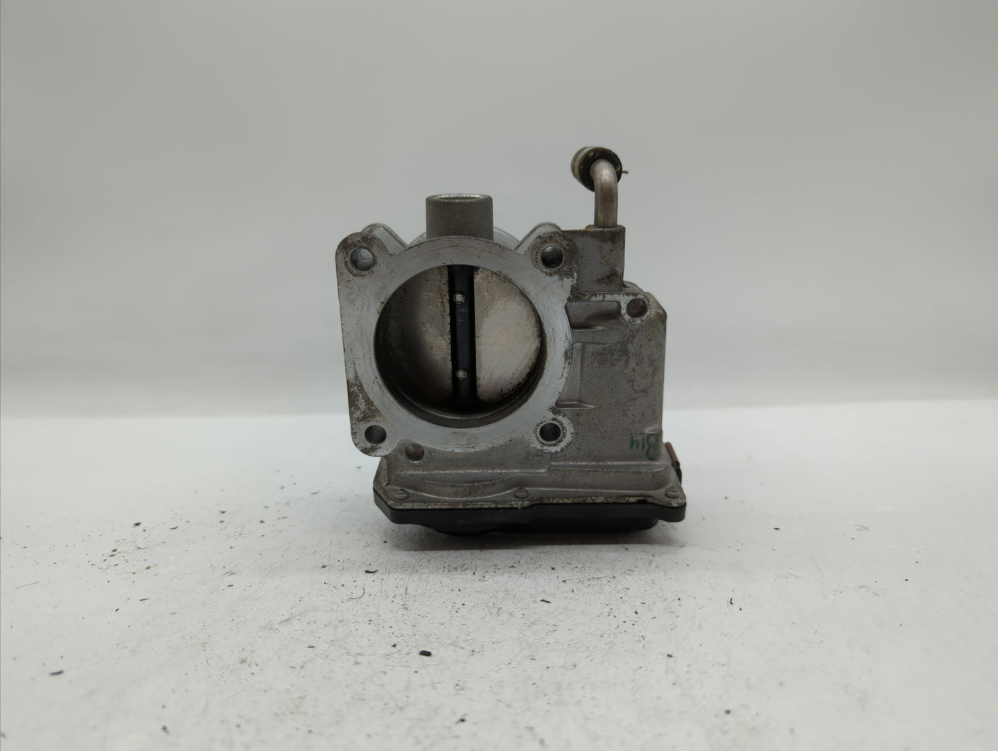 2013-2018 Nissan Altima Throttle Body P/N:3TA60-01 C 3TA60-01 B, 3TA60-01 A Fits Fits 2013 2014 2015 2016 2017 2018 2019 OEM