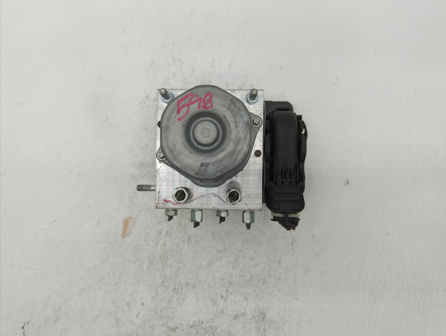 2017-2018 Nissan Altima ABS Pump Control Module Replacement P/N:47660 9HU0A 47660 9HS0A Fits Fits 2017 2018 OEM Used Auto Pa