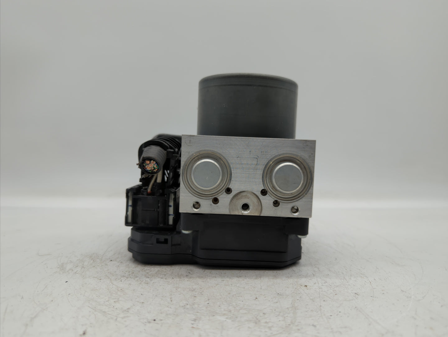 2016-2017 Nissan Altima ABS Pump Control Module Replacement P/N:44540 78071 44540-78071 Fits Fits 2016 2017 OEM Used Auto Pa