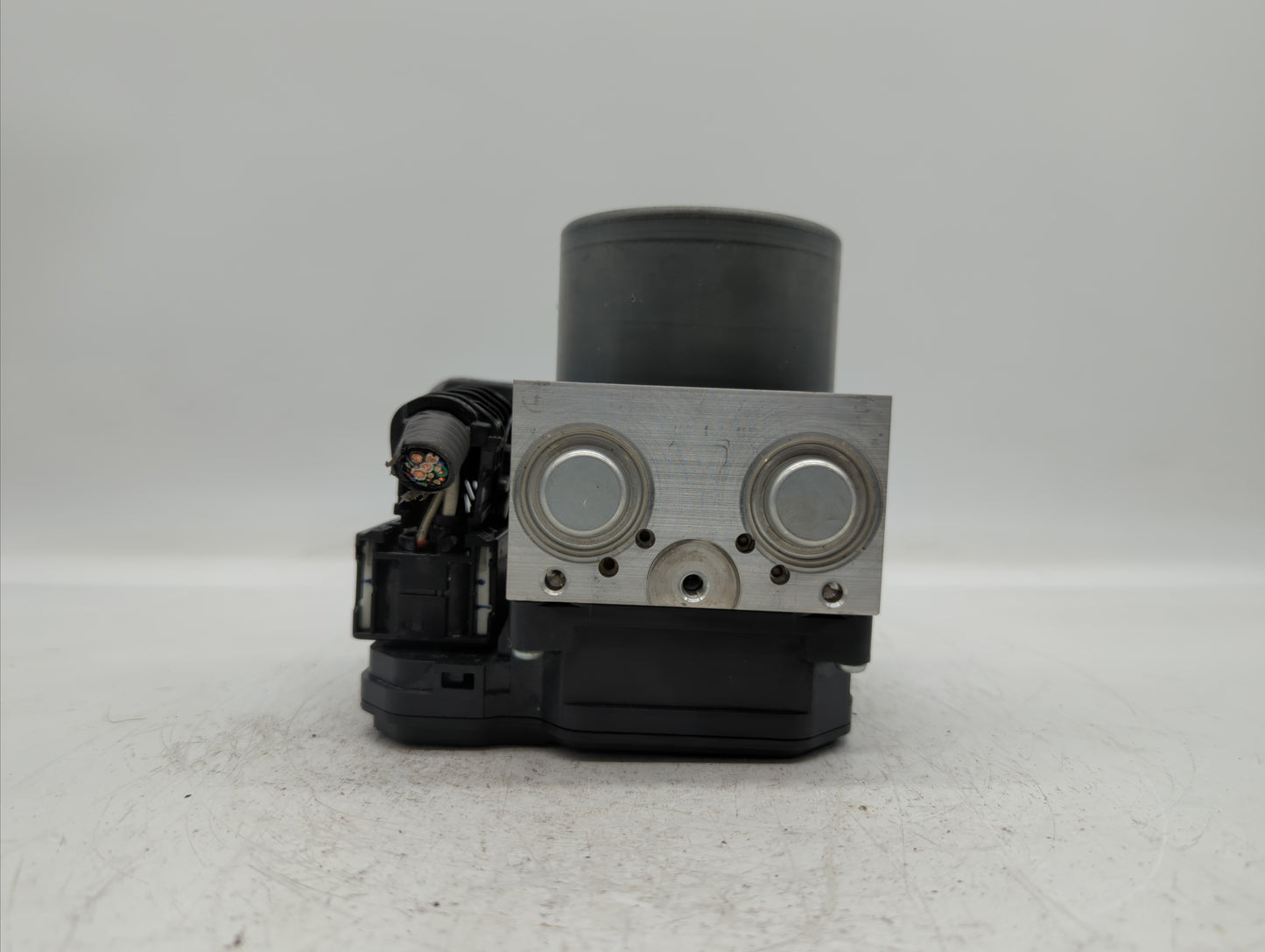2016-2017 Nissan Altima ABS Pump Control Module Replacement P/N:44540 78071 44540-78071 Fits Fits 2016 2017 OEM Used Auto Pa