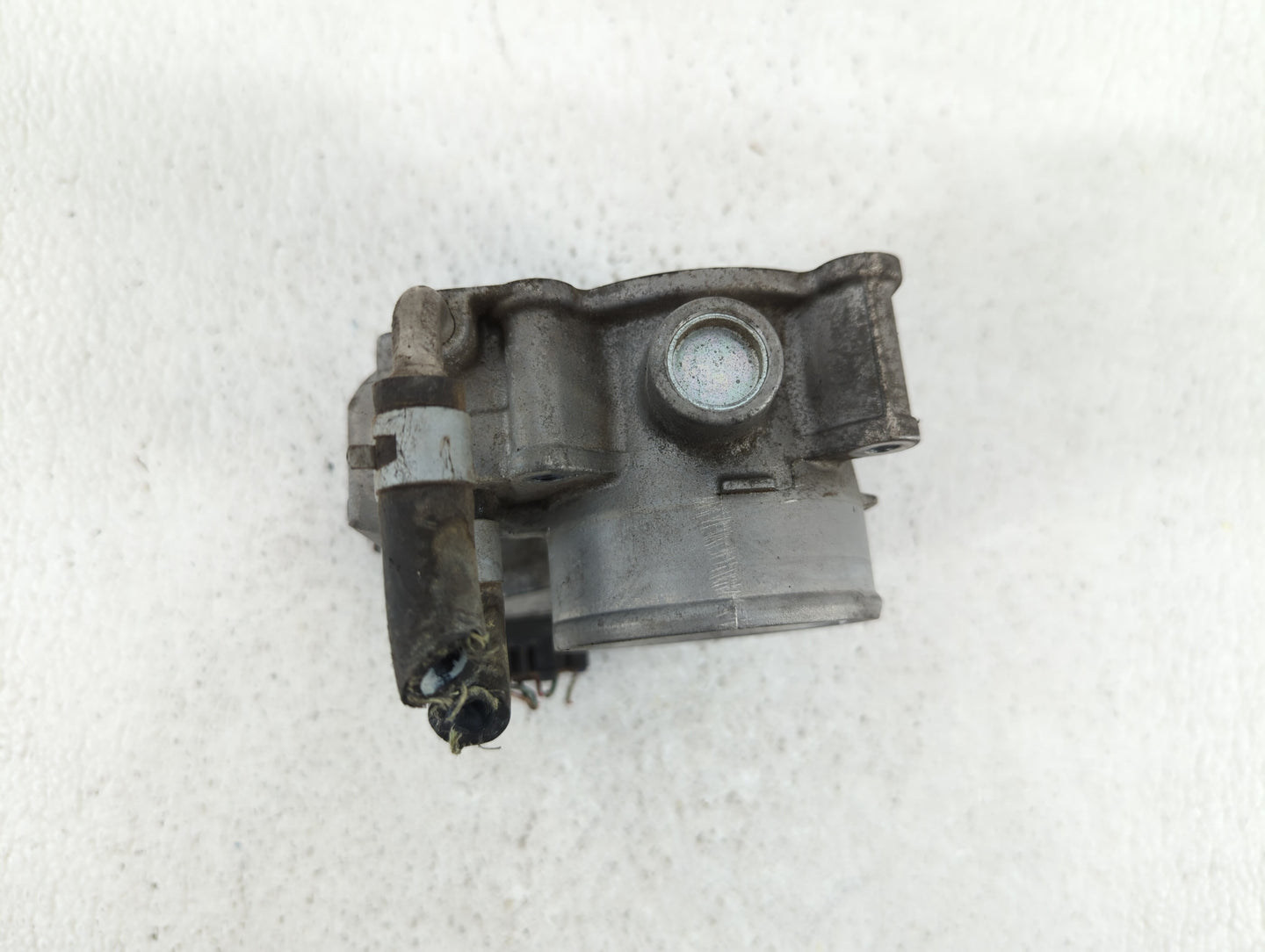 2013-2018 Nissan Altima Throttle Body P/N:3TA60-01 C 3TA60-01 B, 3TA60-01 A Fits Fits 2013 2014 2015 2016 2017 2018 2019 OEM
