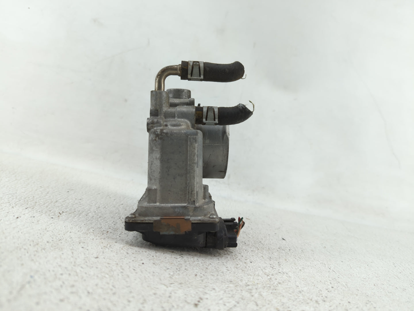 2013-2018 Nissan Altima Throttle Body P/N:3TA60-01 C 3TA60-01 B, 3TA60-01 A Fits Fits 2013 2014 2015 2016 2017 2018 2019 OEM