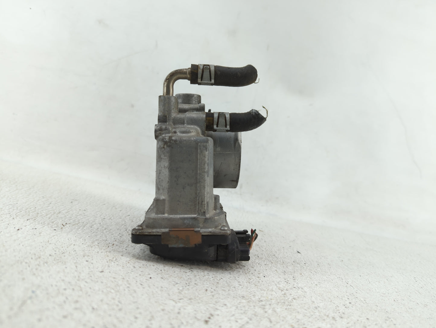 2013-2018 Nissan Altima Throttle Body P/N:3TA60-01 C 3TA60-01 B, 3TA60-01 A Fits Fits 2013 2014 2015 2016 2017 2018 2019 OEM