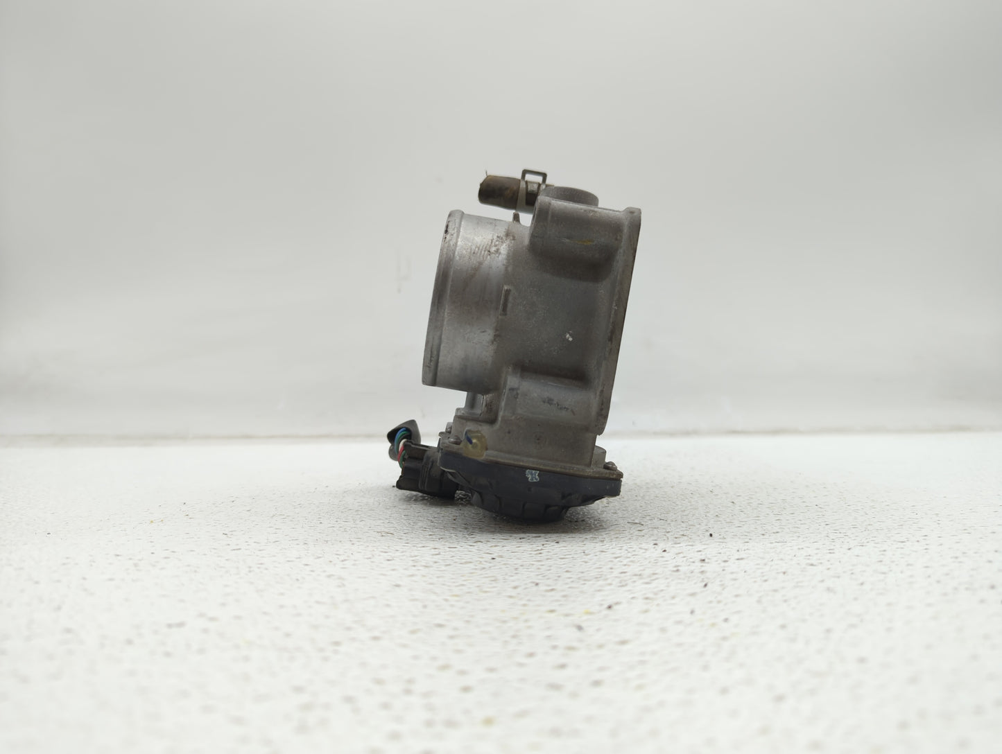 2013-2018 Nissan Altima Throttle Body P/N:3TA60-01 C 3TA60-01 B, 3TA60-01 A Fits Fits 2013 2014 2015 2016 2017 2018 2019 OEM