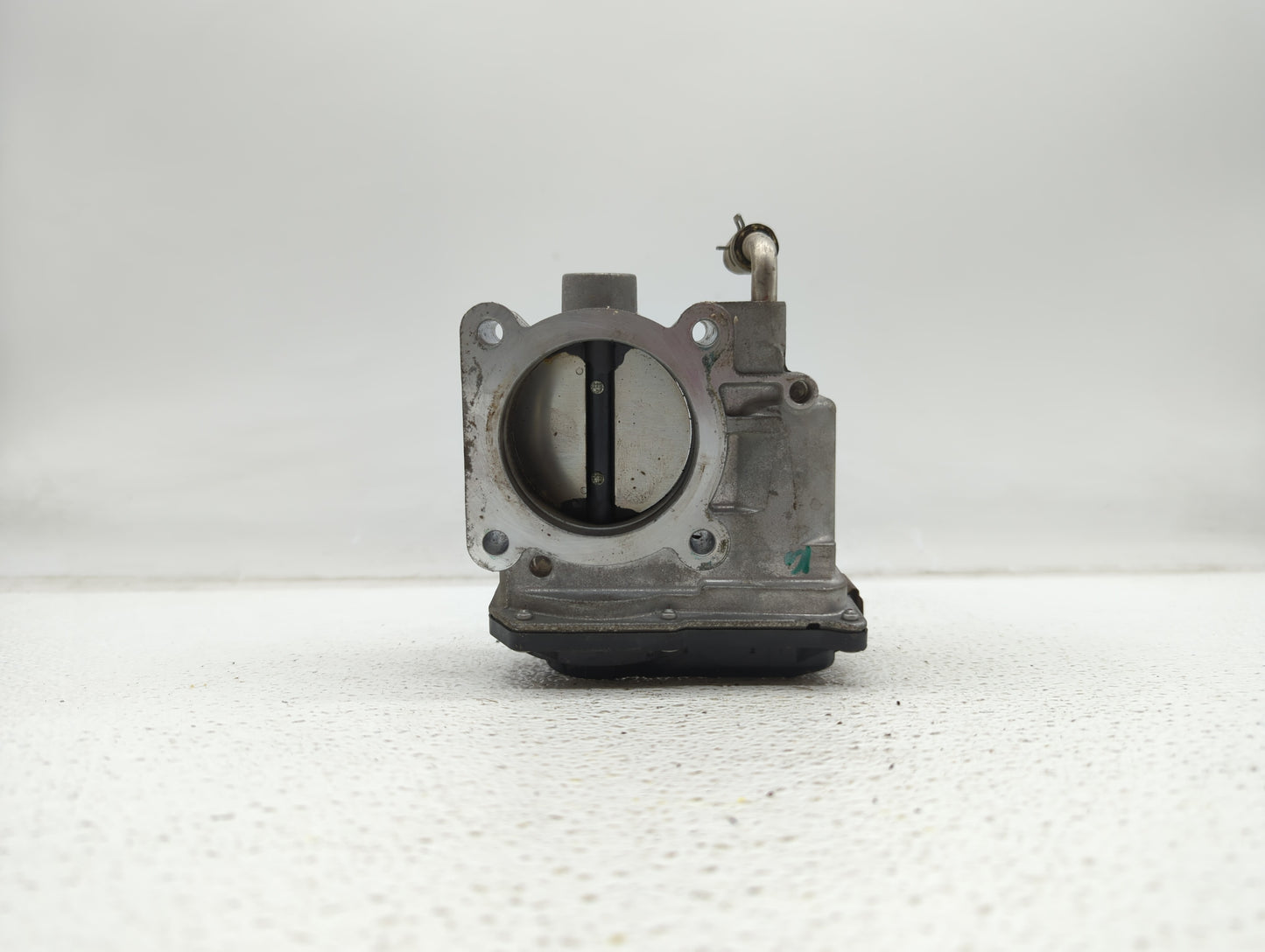 2013-2018 Nissan Altima Throttle Body P/N:3TA60-01 C 3TA60-01 B, 3TA60-01 A Fits Fits 2013 2014 2015 2016 2017 2018 2019 OEM