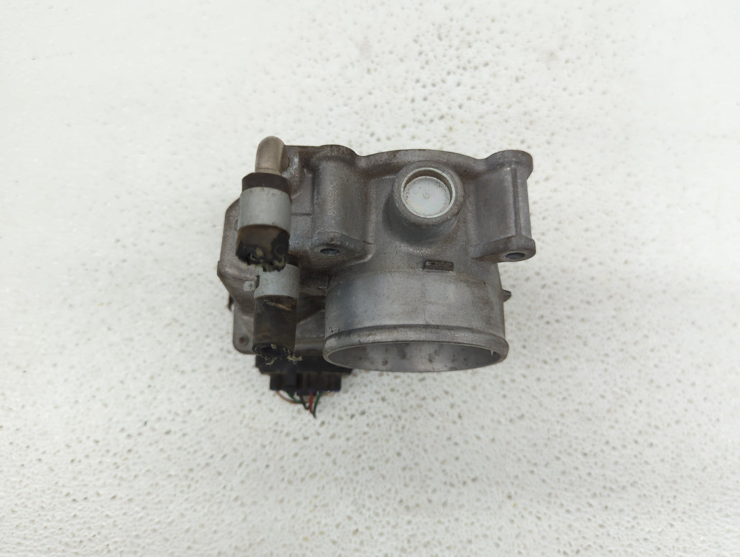 2013-2018 Nissan Altima Throttle Body P/N:3TA60-01 C 3TA60-01 B, 3TA60-01 A Fits Fits 2013 2014 2015 2016 2017 2018 2019 OEM