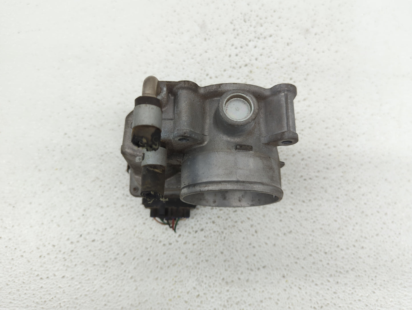 2013-2018 Nissan Altima Throttle Body P/N:3TA60-01 C 3TA60-01 B, 3TA60-01 A Fits Fits 2013 2014 2015 2016 2017 2018 2019 OEM