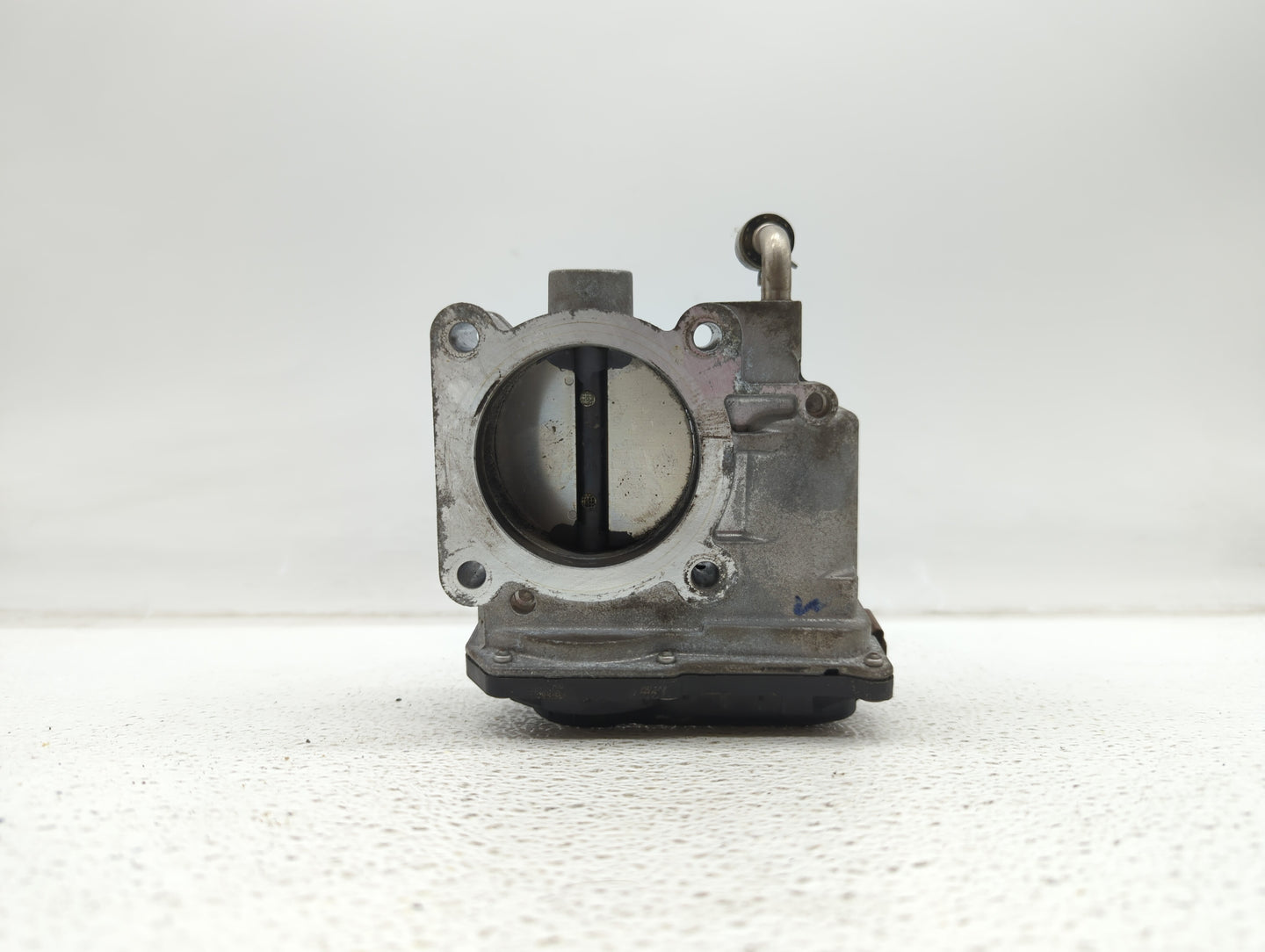 2013-2018 Nissan Altima Throttle Body P/N:3TA60-01 C 3TA60-01 B, 3TA60-01 A Fits Fits 2013 2014 2015 2016 2017 2018 2019 OEM