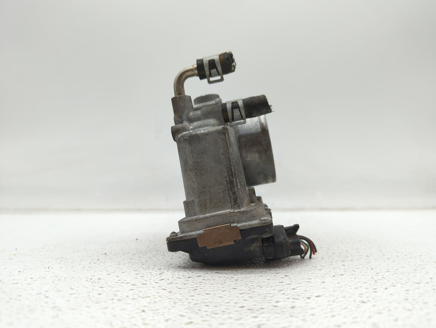2013-2018 Nissan Altima Throttle Body P/N:3TA60-01 C 3TA60-01 B, 3TA60-01 A Fits Fits 2013 2014 2015 2016 2017 2018 2019 OEM