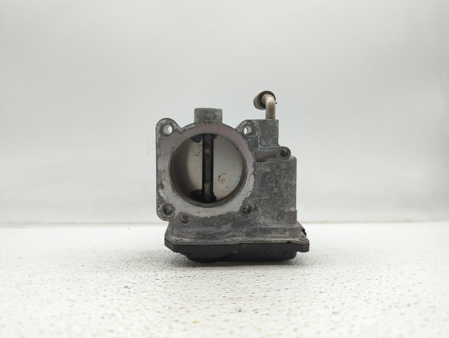2013-2018 Nissan Altima Throttle Body P/N:3TA60-01 C 3TA60-01 B, 3TA60-01 A Fits Fits 2013 2014 2015 2016 2017 2018 2019 OEM