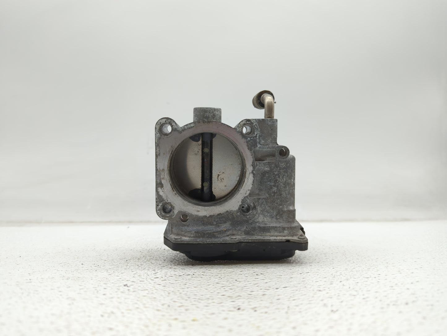 2013-2018 Nissan Altima Throttle Body P/N:3TA60-01 C 3TA60-01 B, 3TA60-01 A Fits Fits 2013 2014 2015 2016 2017 2018 2019 OEM