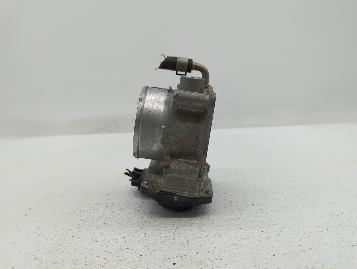 2013-2018 Nissan Altima Throttle Body P/N:3TA60-01 C 3TA60-01 B, 3TA60-01 A Fits Fits 2013 2014 2015 2016 2017 2018 2019 OEM