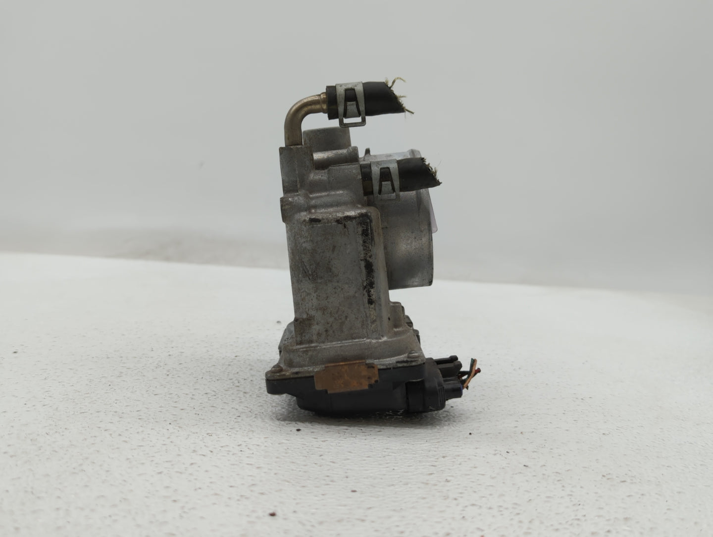 2013-2018 Nissan Altima Throttle Body P/N:3TA60-01 C 3TA60-01 B, 3TA60-01 A Fits Fits 2013 2014 2015 2016 2017 2018 2019 OEM