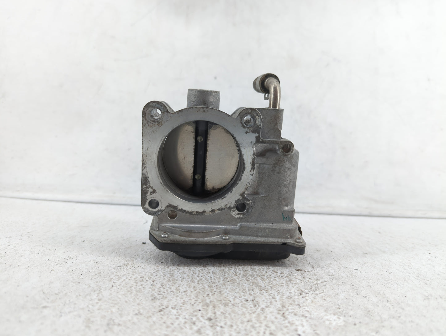 2013-2018 Nissan Altima Throttle Body P/N:3TA60-01 C 3TA60-01 B, 3TA60-01 A Fits Fits 2013 2014 2015 2016 2017 2018 2019 OEM