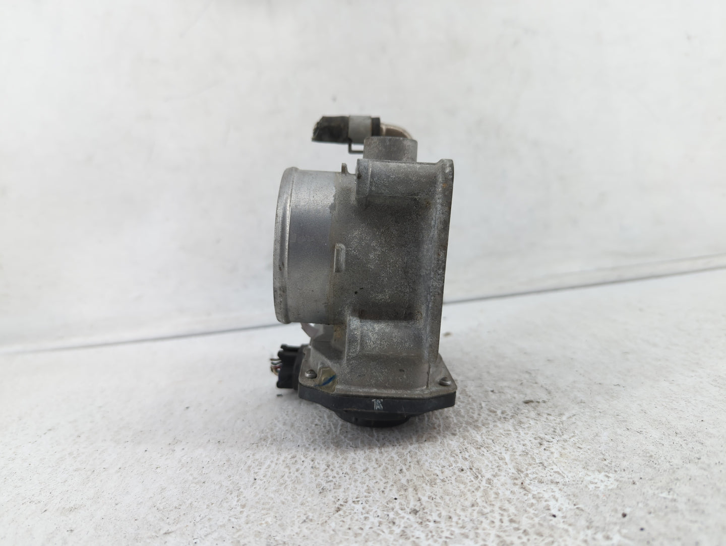 2013-2018 Nissan Altima Throttle Body P/N:3TA60-01 C 3TA60-01 B, 3TA60-01 A Fits Fits 2013 2014 2015 2016 2017 2018 2019 OEM