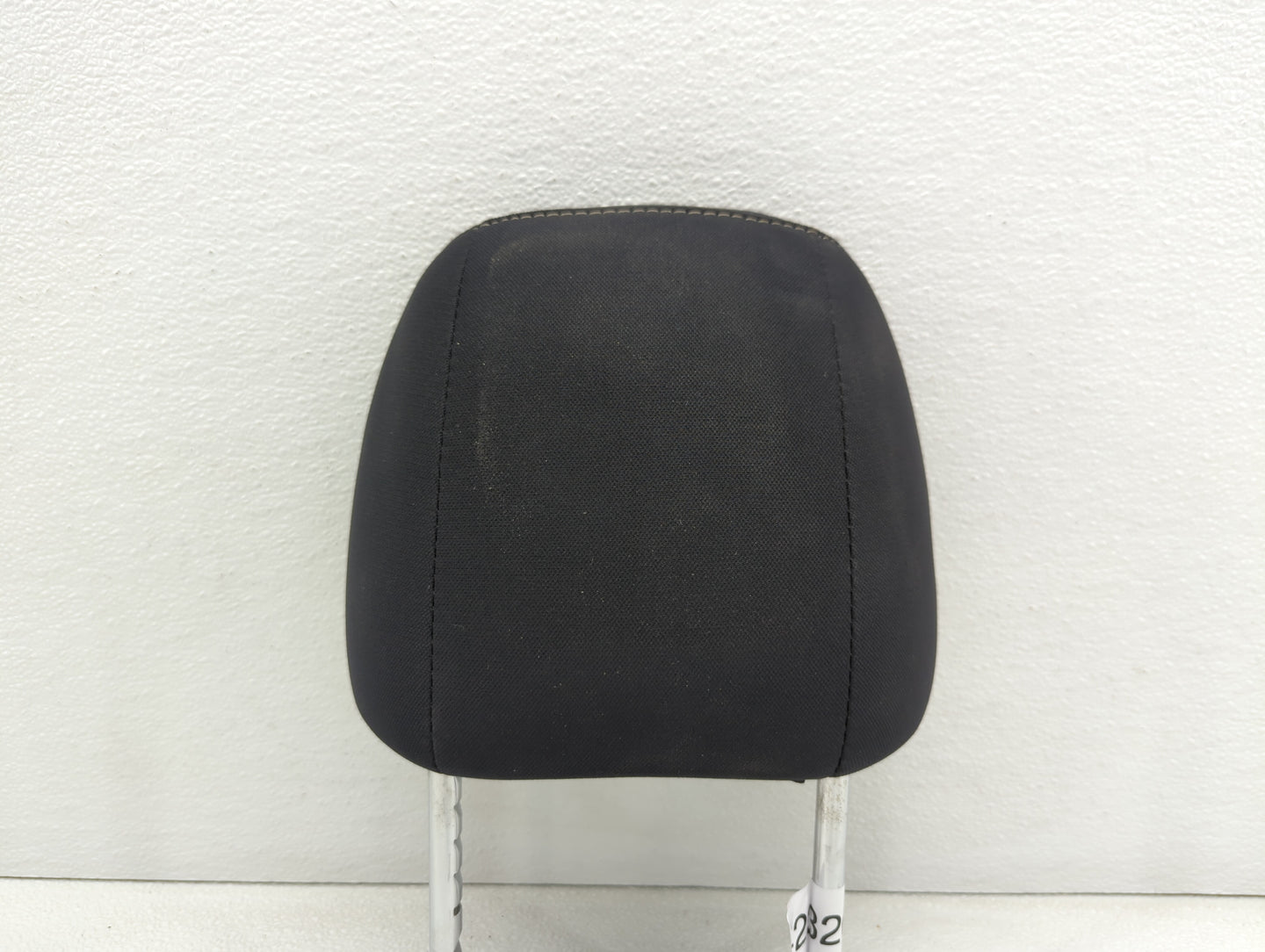 2017-2017 Nissan Altima Headrest Head Rest Front Driver Passenger Seat - Oemusedautoparts1.com