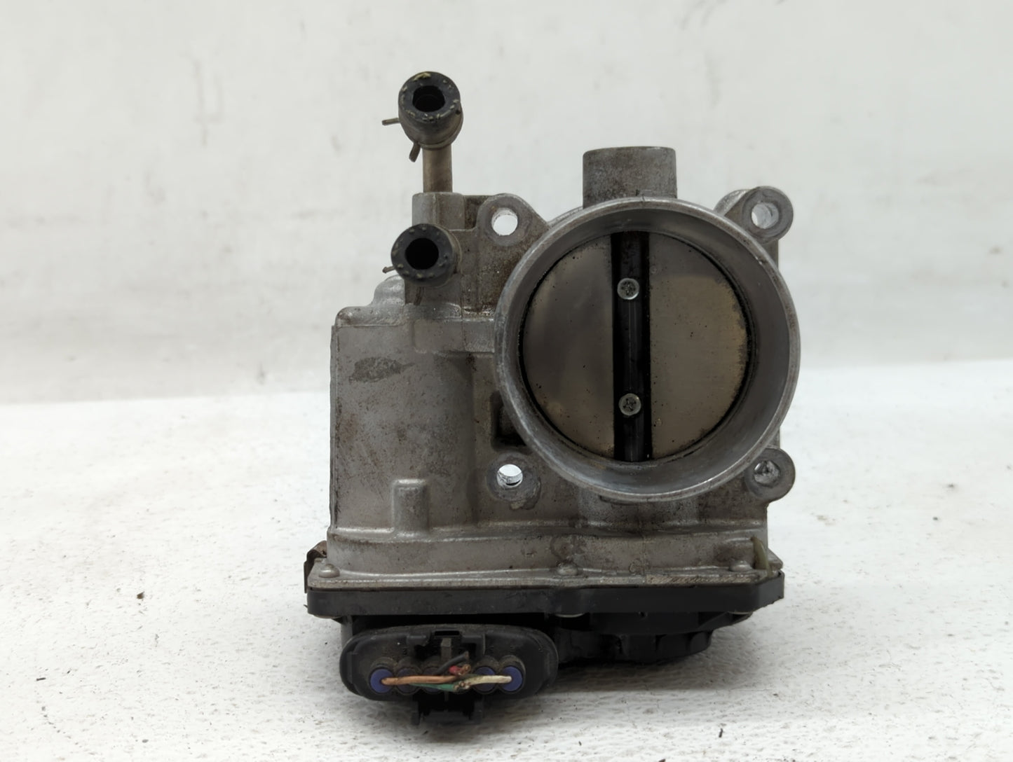 2013-2018 Nissan Altima Throttle Body P/N:3TA60-01 B 3TA60-01 C, 3TA60-01 A Fits Fits 2013 2014 2015 2016 2017 2018 2019 202