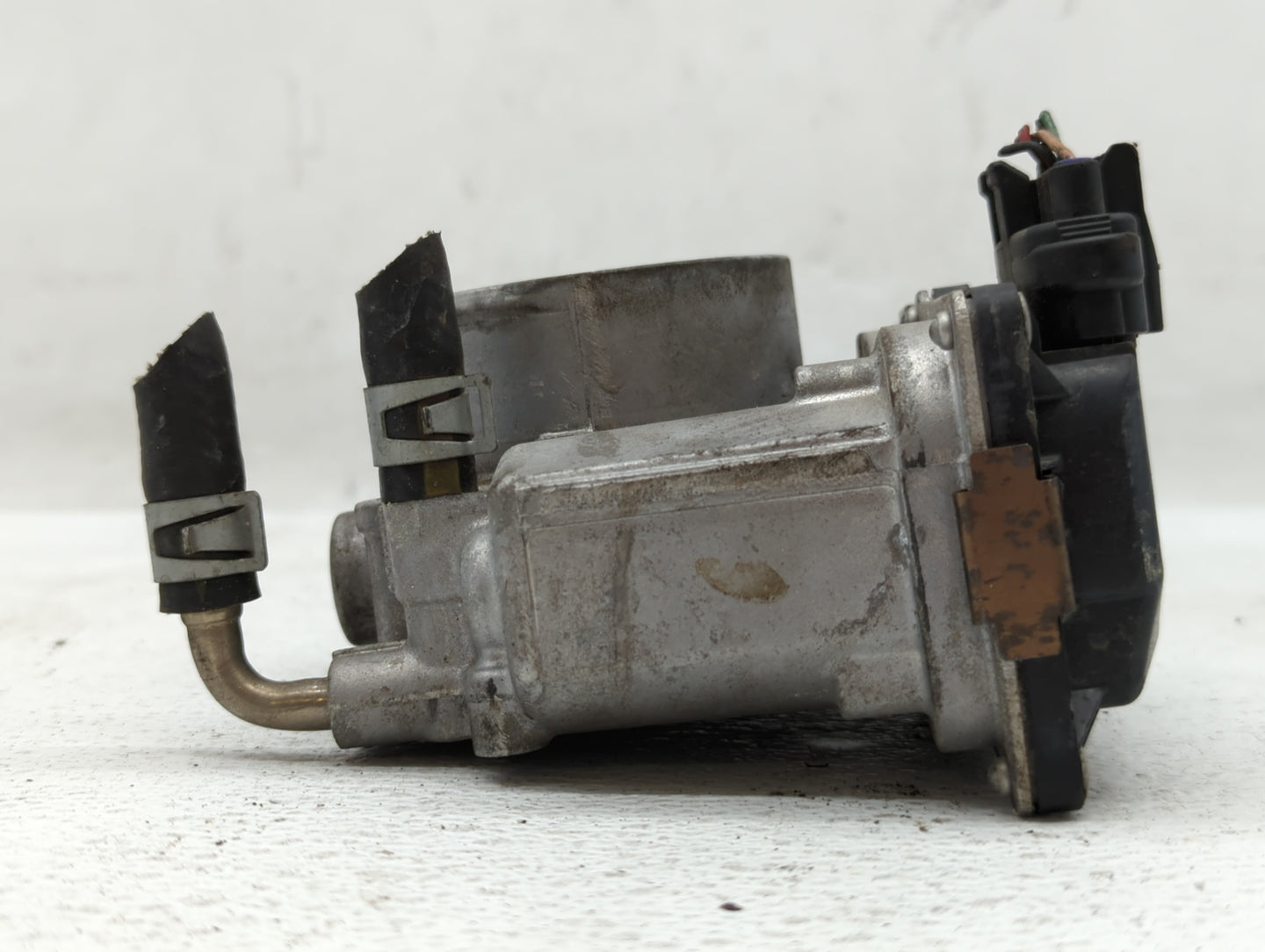 2013-2018 Nissan Altima Throttle Body P/N:3TA60-01 B 3TA60-01 C, 3TA60-01 A Fits Fits 2013 2014 2015 2016 2017 2018 2019 202