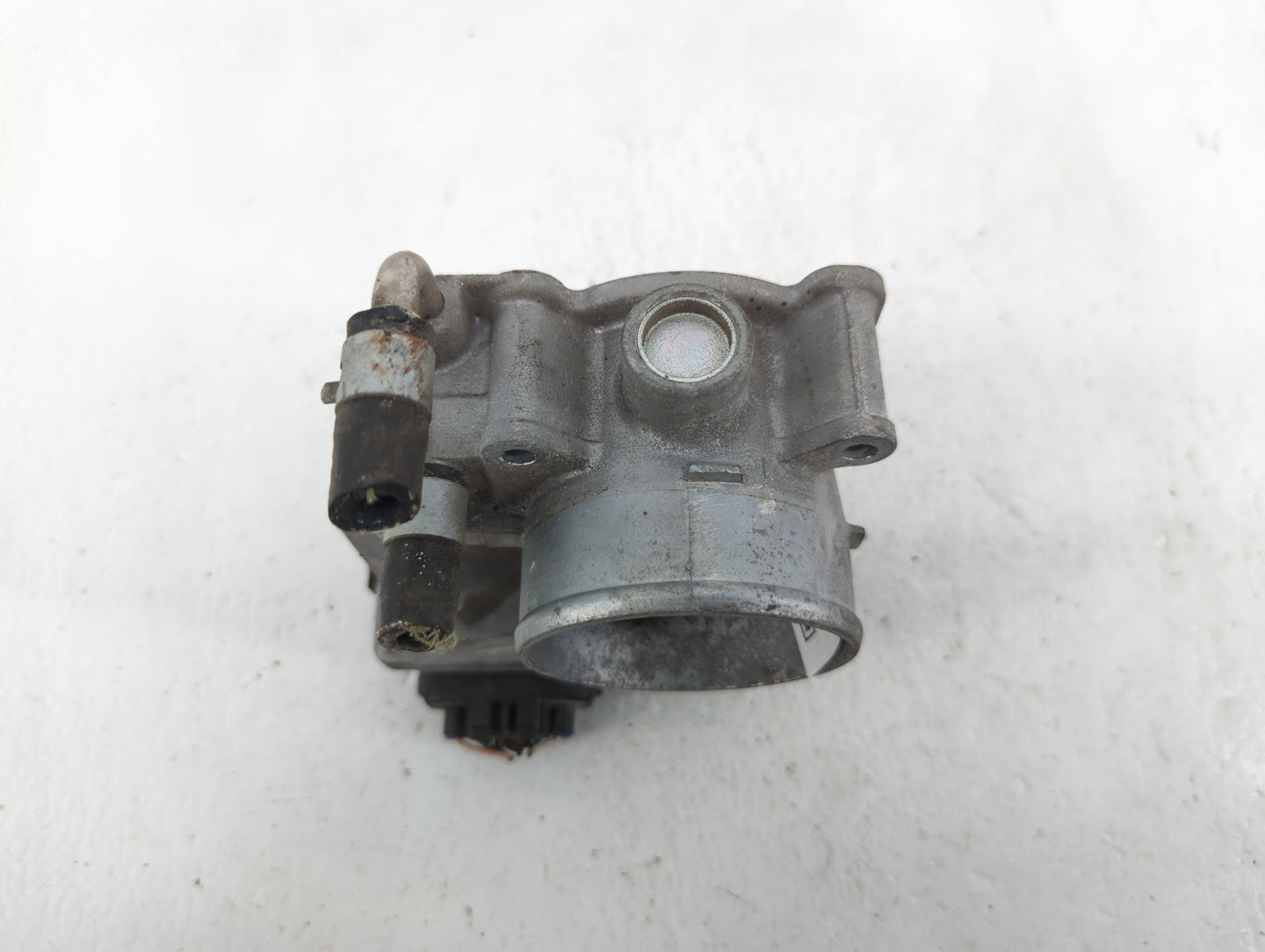 2013-2018 Nissan Altima Throttle Body P/N:3TA60-01 B 3TA60-01 C, 3TA60-01 A Fits Fits 2013 2014 2015 2016 2017 2018 2019 202