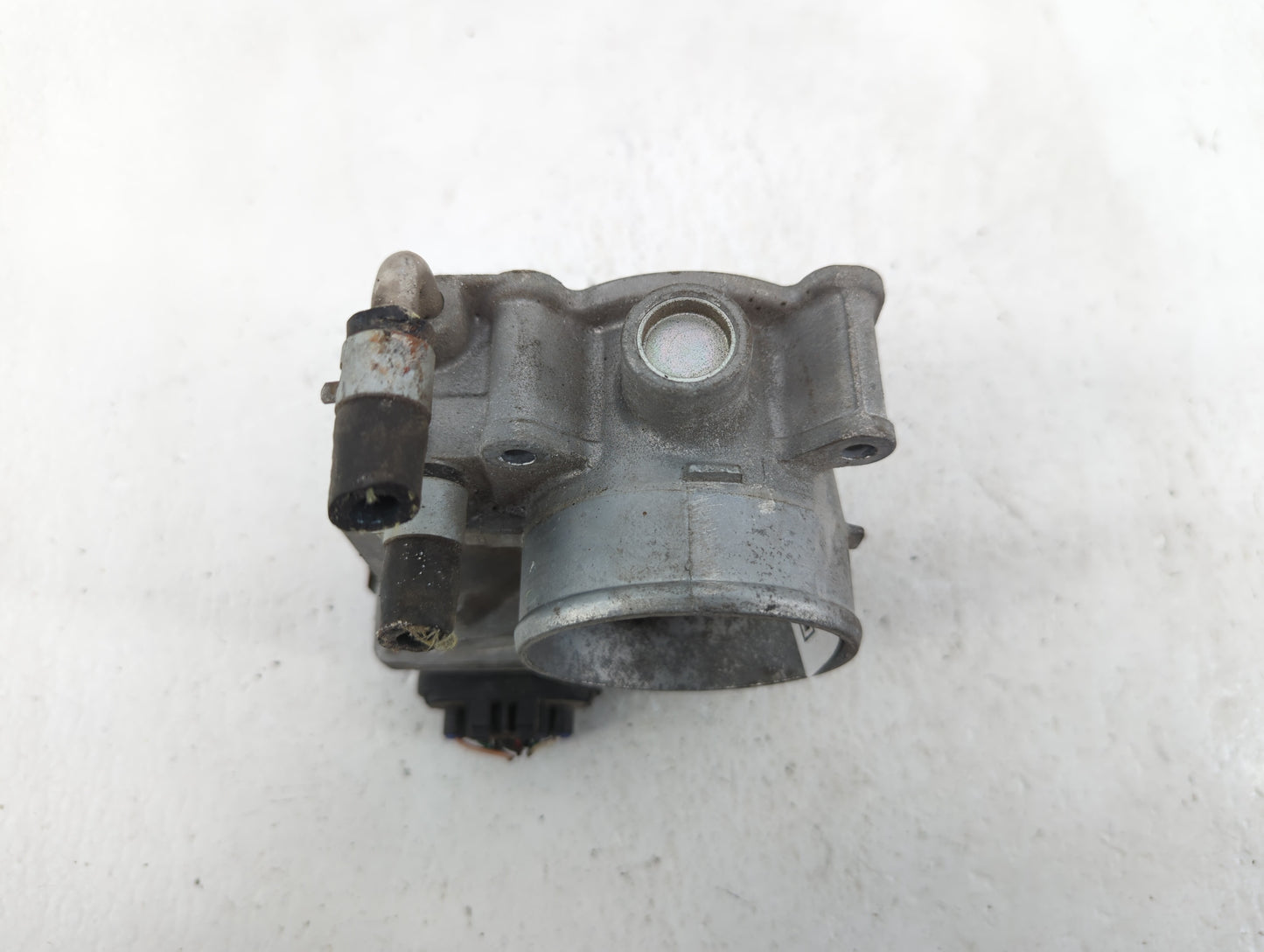 2013-2018 Nissan Altima Throttle Body P/N:3TA60-01 B 3TA60-01 C, 3TA60-01 A Fits Fits 2013 2014 2015 2016 2017 2018 2019 202