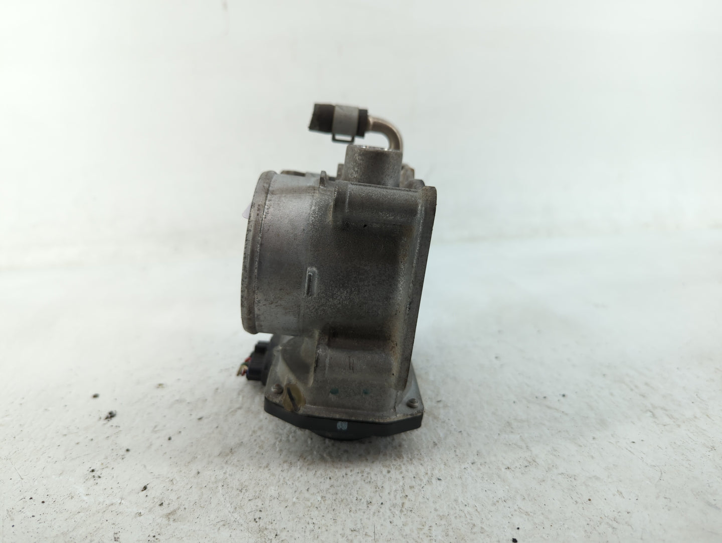 2013-2018 Nissan Altima Throttle Body P/N:3TA60-01 B 3TA60-01 C, 3TA60-01 A Fits Fits 2013 2014 2015 2016 2017 2018 2019 202