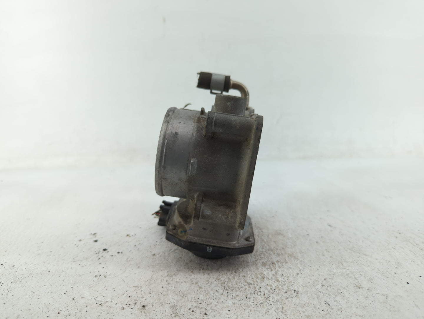 2013-2018 Nissan Altima Throttle Body P/N:3TA60-01 B 3TA60-01 C, 3TA60-01 A Fits Fits 2013 2014 2015 2016 2017 2018 2019 202
