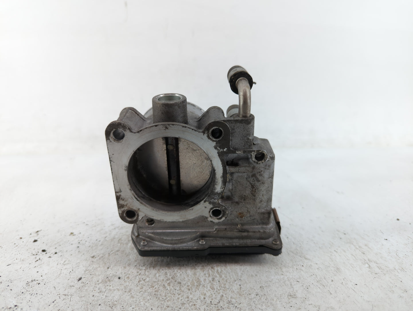 2013-2018 Nissan Altima Throttle Body P/N:3TA60-01 B 3TA60-01 C, 3TA60-01 A Fits Fits 2013 2014 2015 2016 2017 2018 2019 202