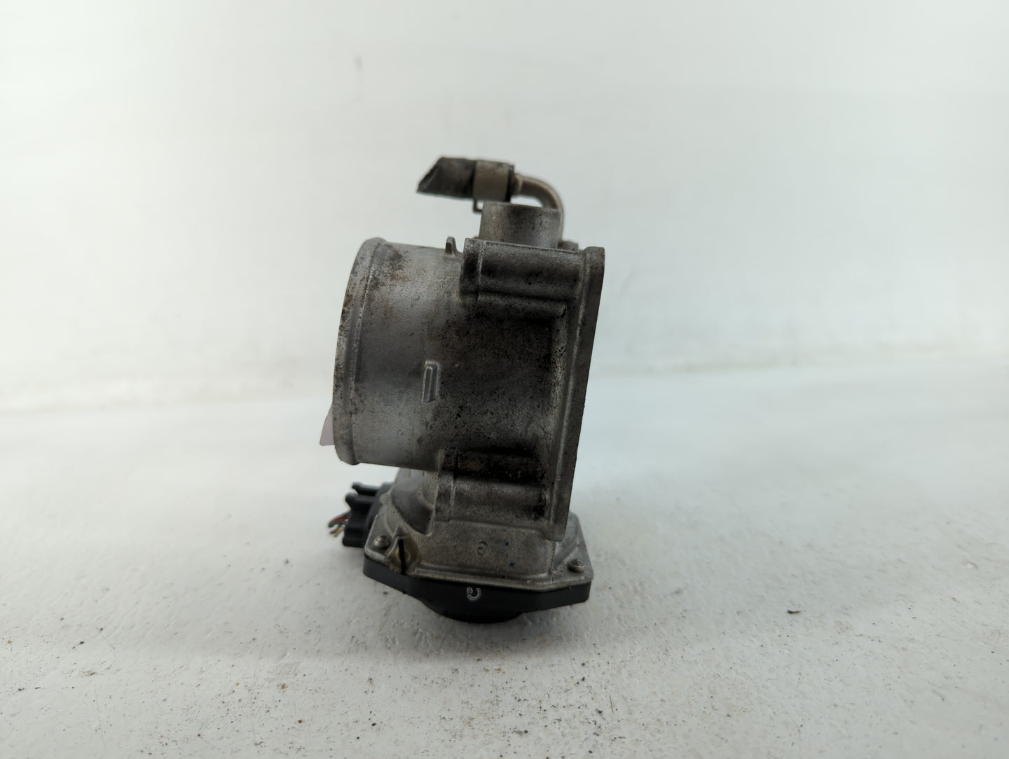 2013-2018 Nissan Altima Throttle Body P/N:3TA60-01 B 3TA60-01 C, 3TA60-01 A Fits Fits 2013 2014 2015 2016 2017 2018 2019 202