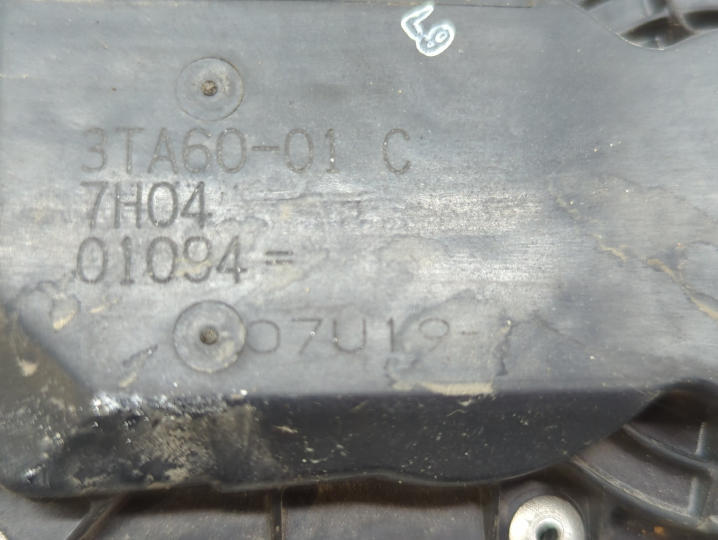 2013-2018 Nissan Altima Throttle Body P/N:3TA60-01 B 3TA60-01 C, 3TA60-01 A Fits Fits 2013 2014 2015 2016 2017 2018 2019 202