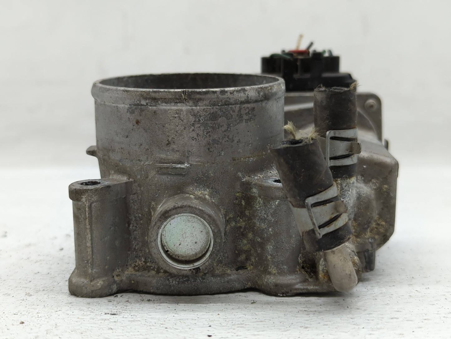 2013-2018 Nissan Altima Throttle Body P/N:3TA60-01 B 3TA60-01 C, 3TA60-01 A Fits Fits 2013 2014 2015 2016 2017 2018 2019 202