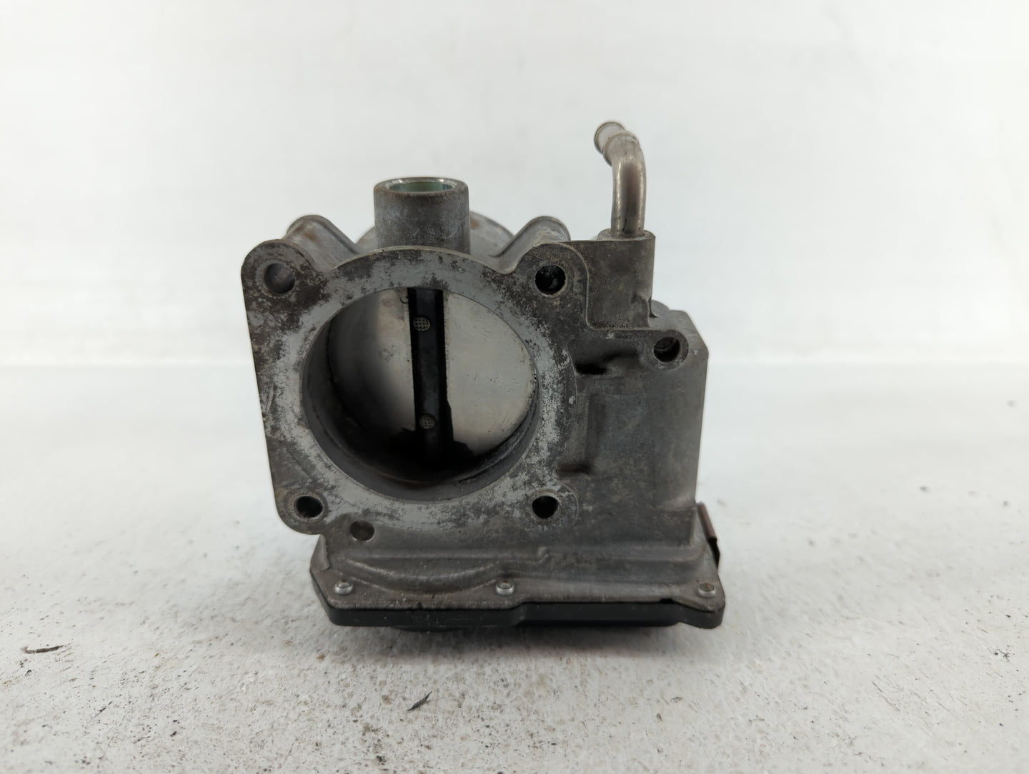 2013-2018 Nissan Altima Throttle Body P/N:3TA60-01 B 3TA60-01 C, 3TA60-01 A Fits Fits 2013 2014 2015 2016 2017 2018 2019 202