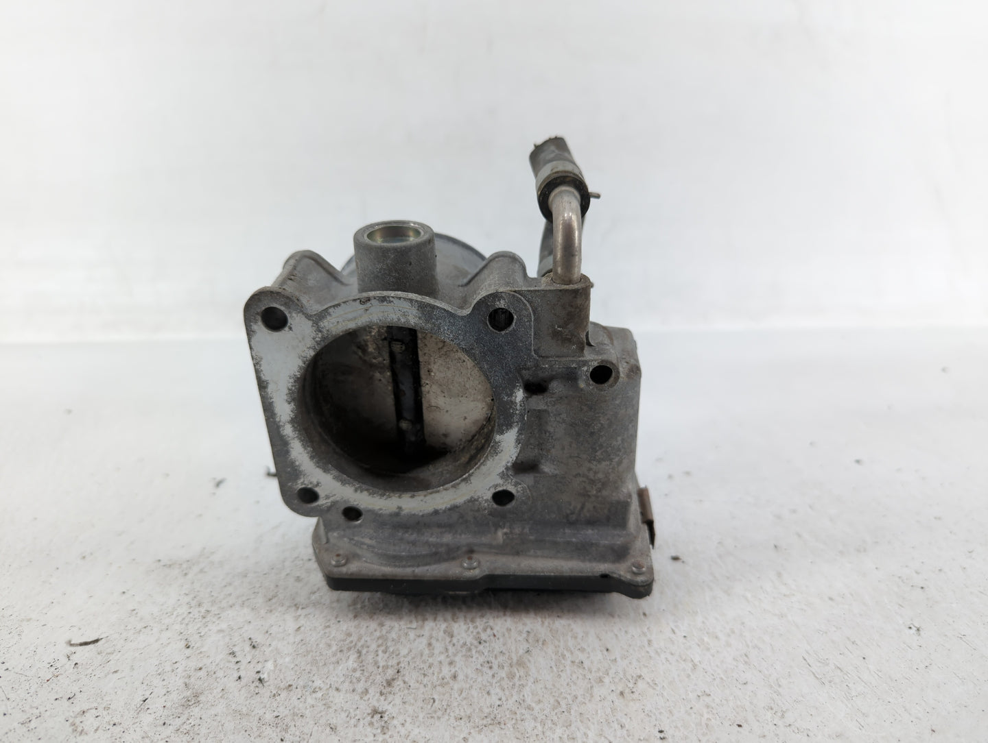 2013-2018 Nissan Altima Throttle Body P/N:3TA60-01 B 3TA60-01 C, 3TA60-01 A Fits Fits 2013 2014 2015 2016 2017 2018 2019 202