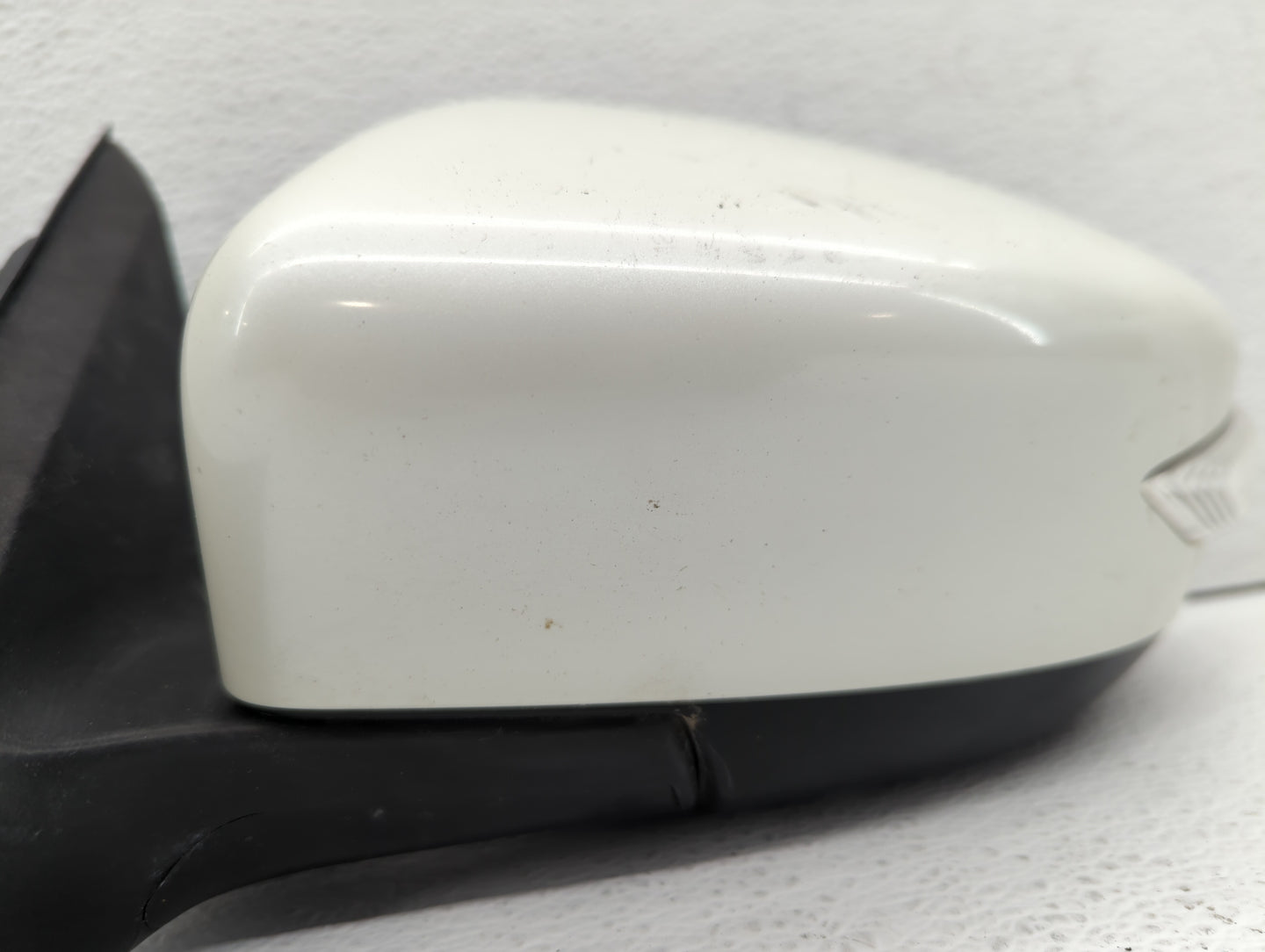 2013-2018 Nissan Altima Driver Side View Mirror - Left Door Mirror OEM Used - Oemusedautoparts1.com