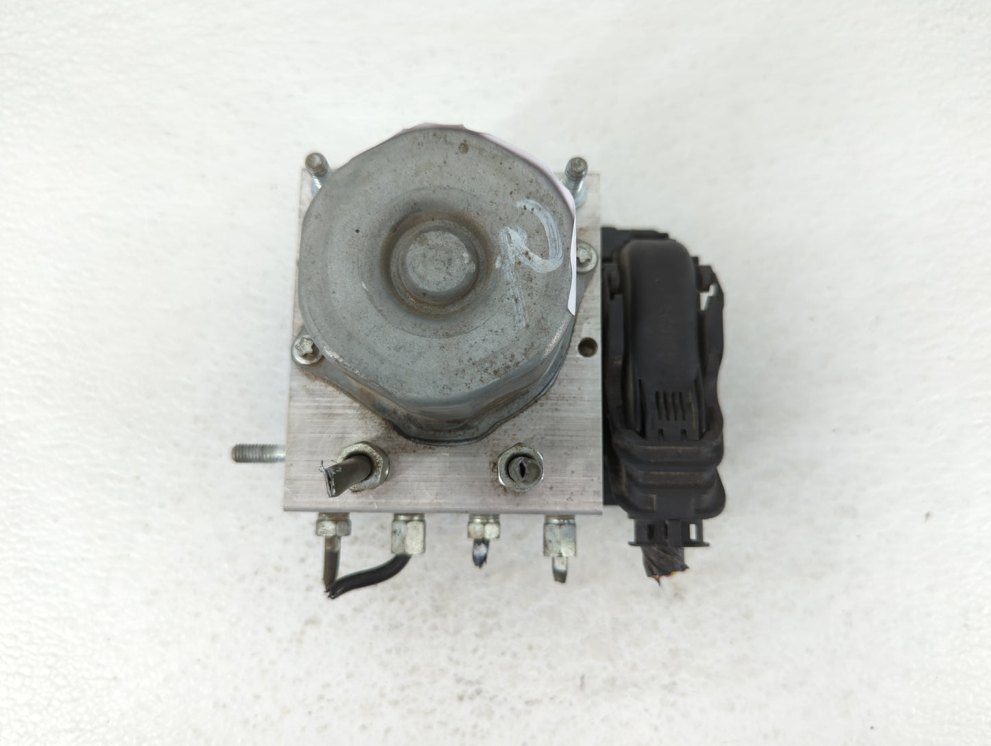 2016-2017 Nissan Altima ABS Pump Control Module Replacement P/N:47660 9HL0A 47660 9HS0C, 47660 9HS0A Fits Fits 2016 2017 OEM