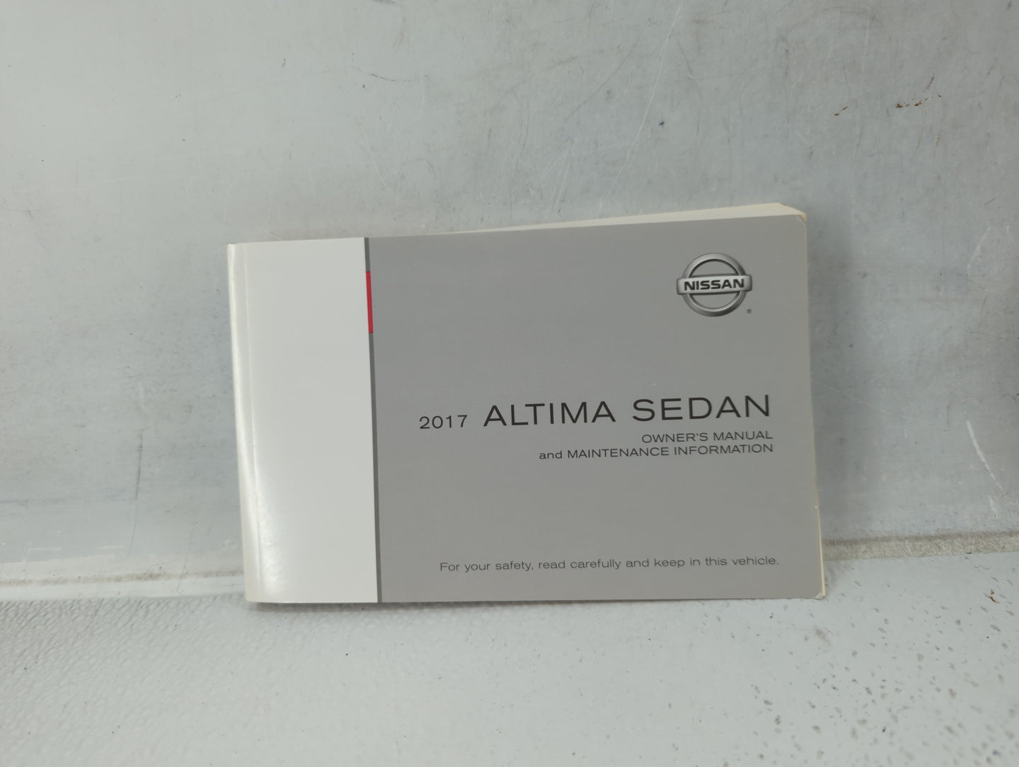2017 Nissan Altima Owners Manual Book Guide P/N:OM17EA 0L33U0 OEM Used Auto Parts - Oemusedautoparts1.com