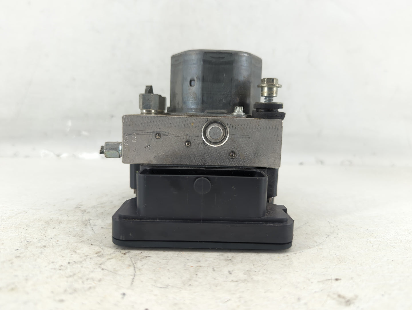 2016-2017 Nissan Altima ABS Pump Control Module Replacement P/N:47660 9SH0A Fits Fits 2016 2017 OEM Used Auto Parts - Oemuse