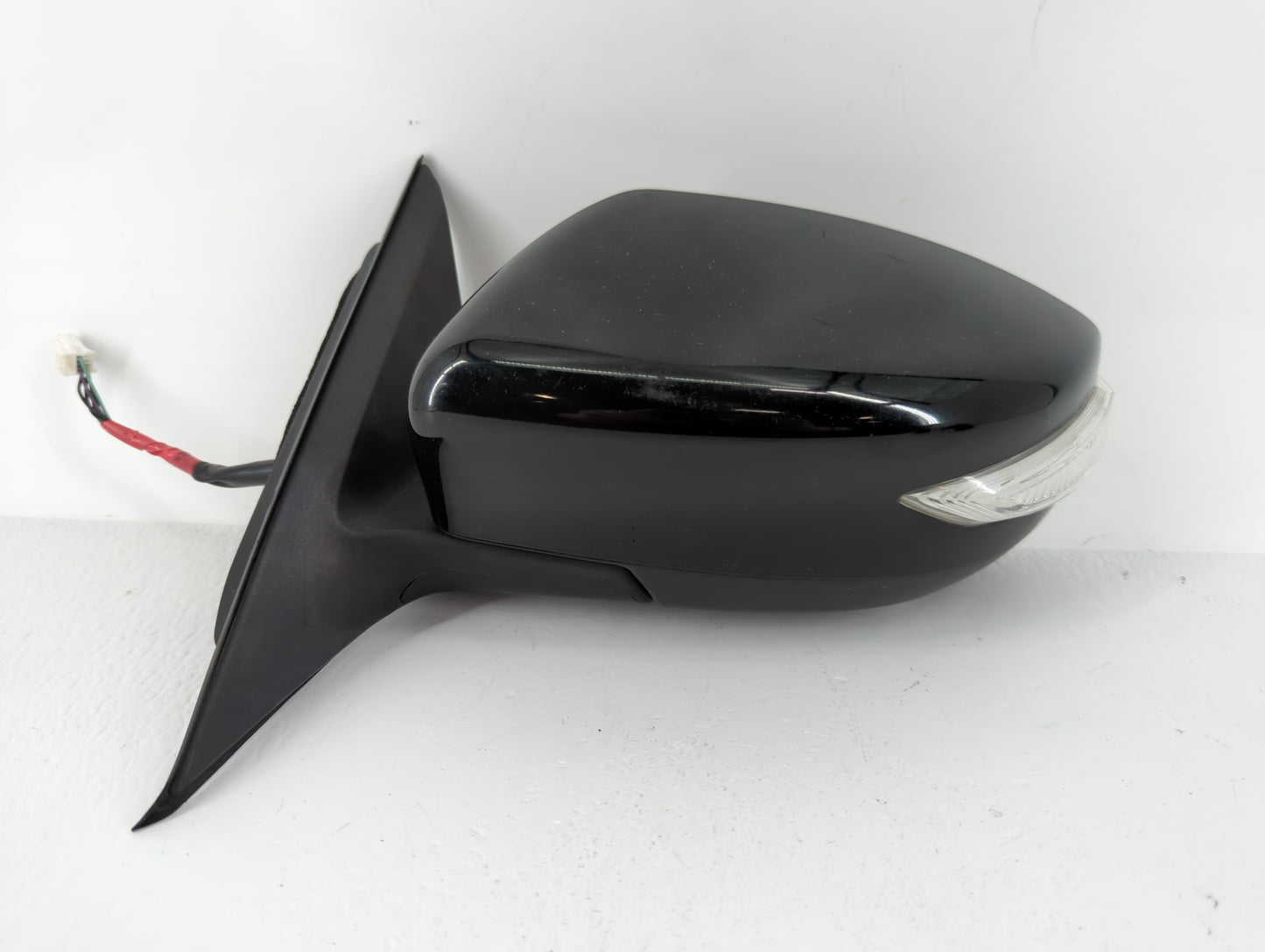 2013-2018 Nissan Altima Driver Side View Mirror - Left Door Mirror OEM Used - Oemusedautoparts1.com