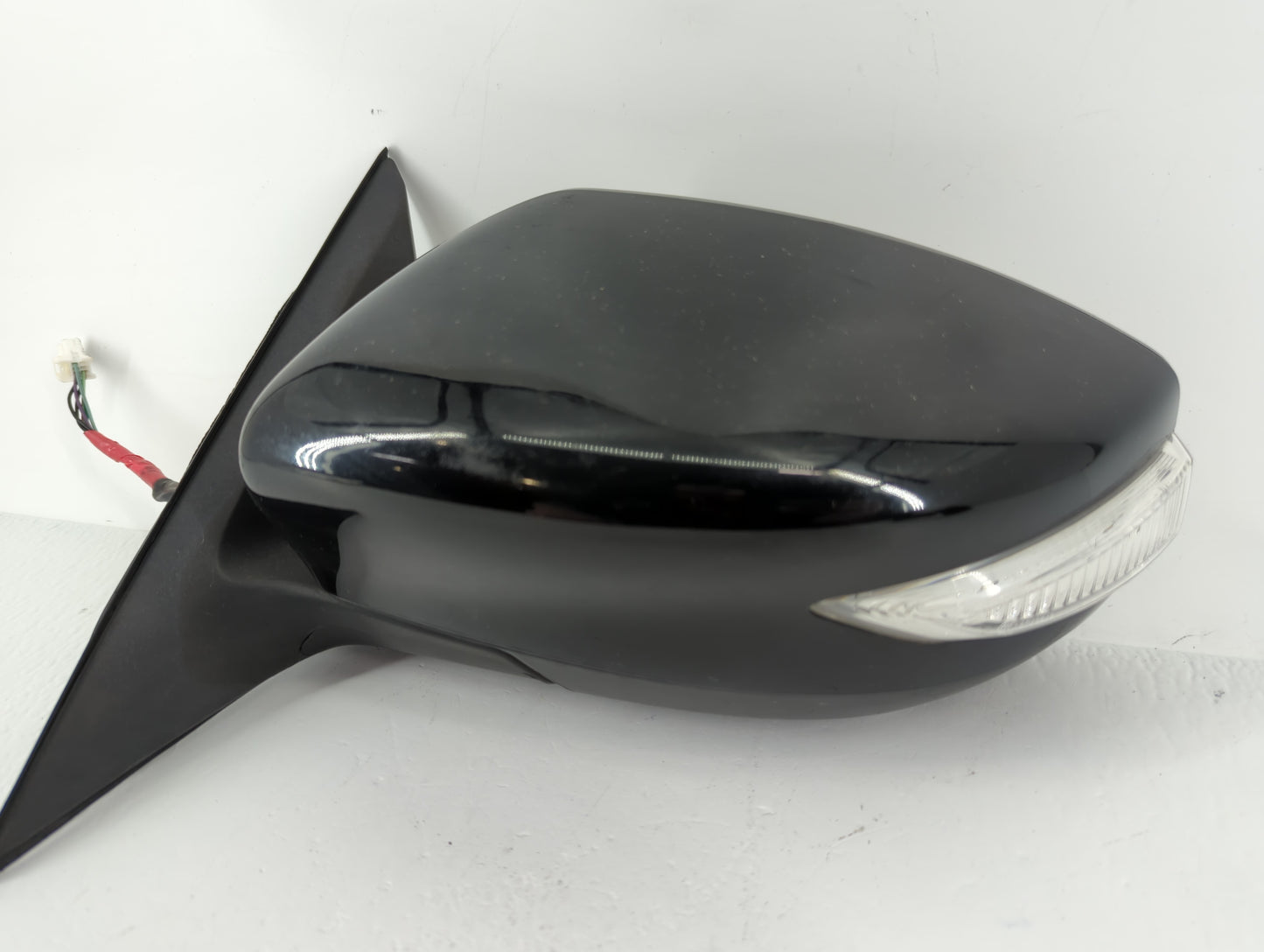2013-2018 Nissan Altima Driver Side View Mirror - Left Door Mirror OEM Used - Oemusedautoparts1.com
