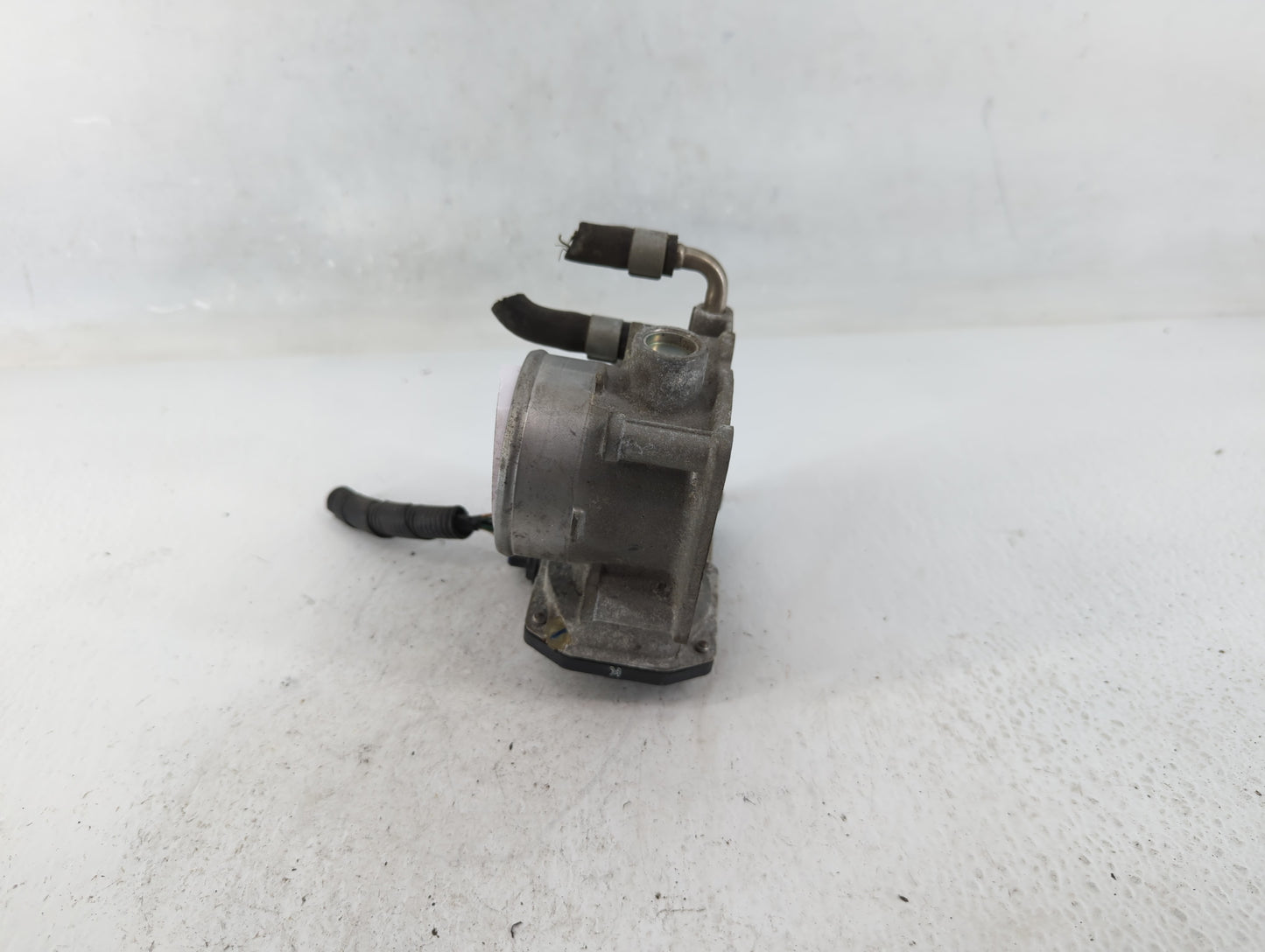 2013-2018 Nissan Altima Throttle Body P/N:3TA60-01 B Fits Fits 2013 2014 2015 2016 2017 2018 2019 2020 OEM Used Auto Parts -
