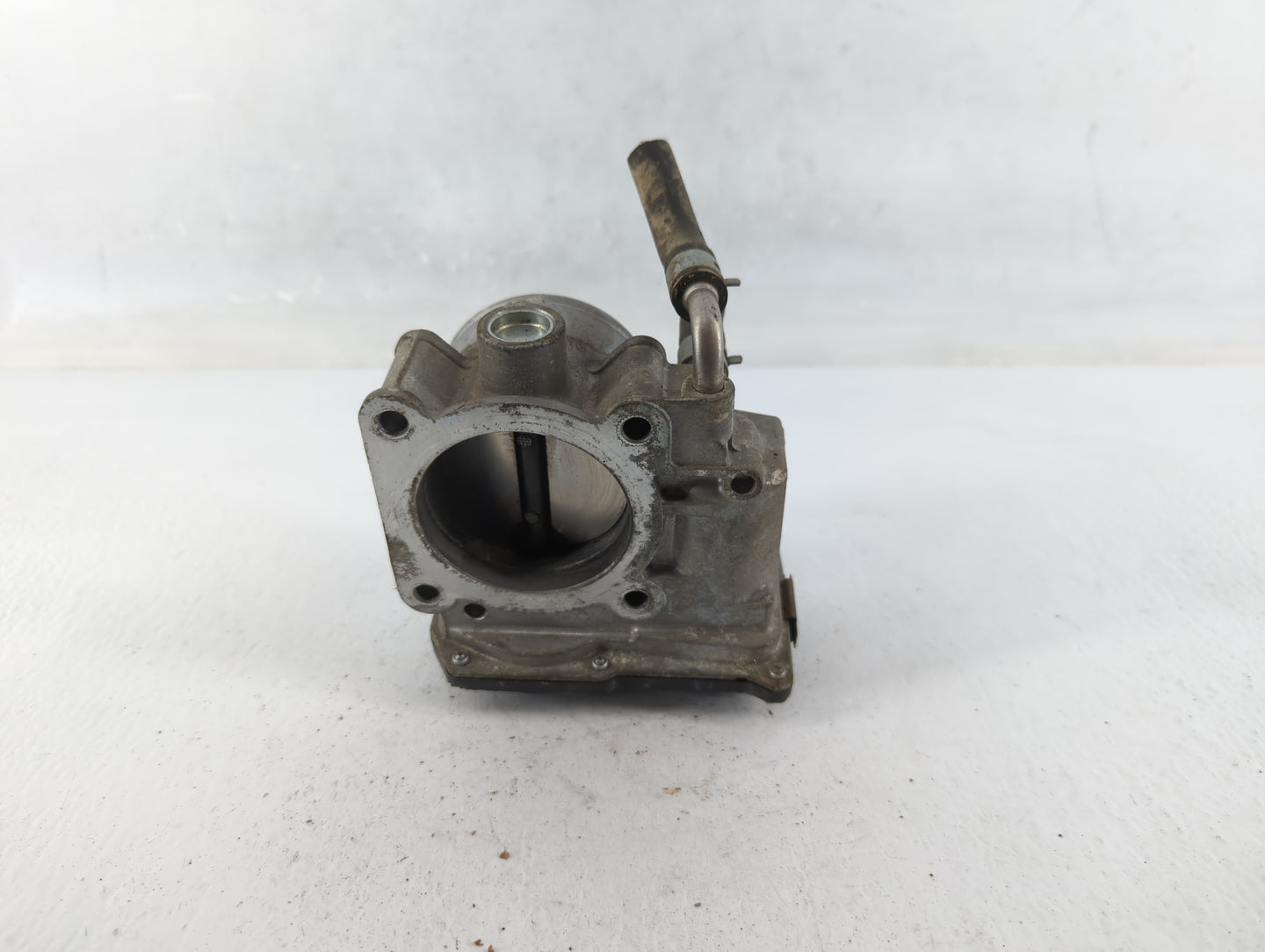 2013-2018 Nissan Altima Throttle Body P/N:4J20 3TA60-01 A Fits Fits 2013 2014 2015 2016 2017 2018 2019 2020 OEM Used Auto Pa