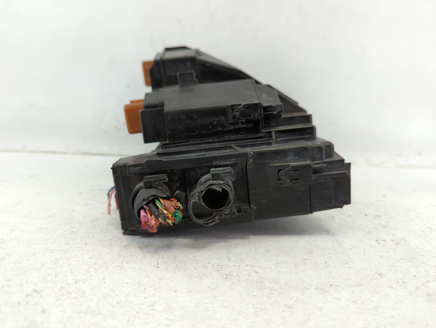 2016-2017 Nissan Altima Fusebox Fuse Box Panel Relay Module P/N:7254-5763-30 Fits Fits 2016 2017 OEM Used Auto Parts - Oemus