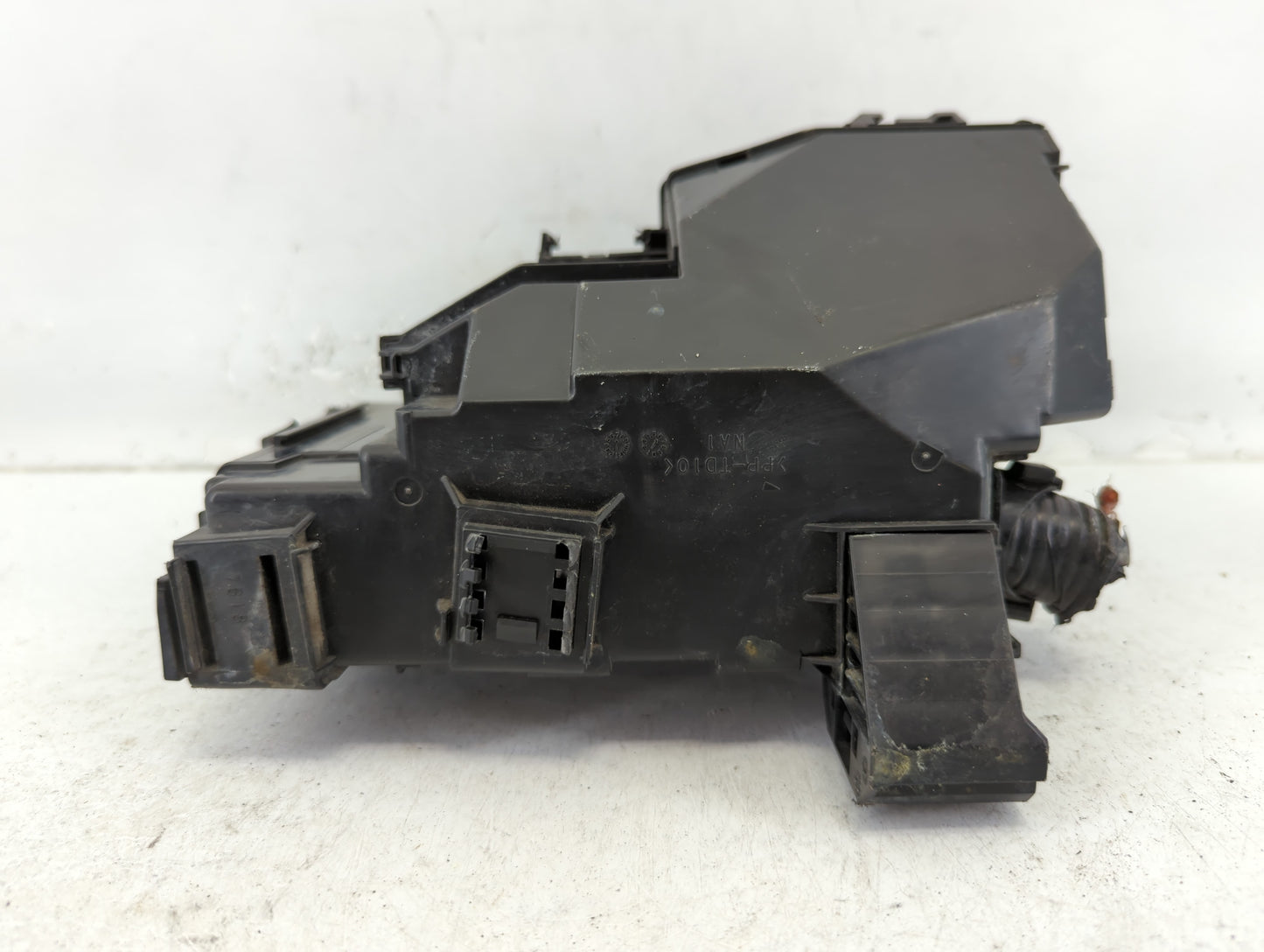 2016-2017 Nissan Altima Fusebox Fuse Box Panel Relay Module P/N:7254-5763-30 Fits Fits 2016 2017 OEM Used Auto Parts - Oemus
