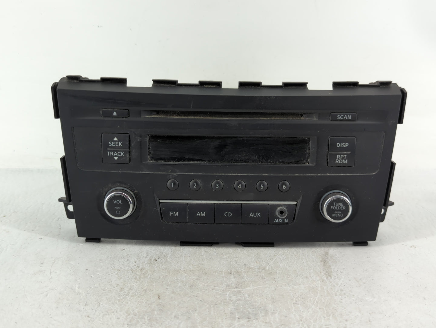 2016-2017 Nissan Altima Am Fm Cd Player Radio Receiver - Oemusedautoparts1.com
